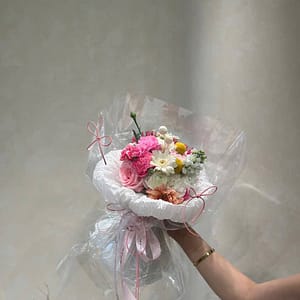 사랑과 감사의 장미 꽃다발